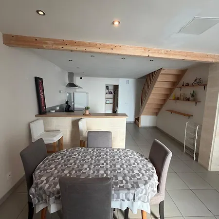 Charmante échoppe Bordelaise à Deux Pas Du Centre Hébergement de vacances *