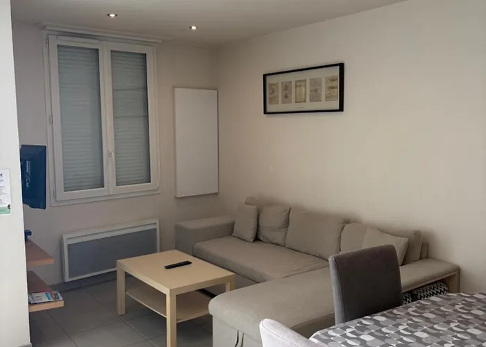 Charmante échoppe Bordelaise à Deux Pas Du Centre Hébergement de vacances *